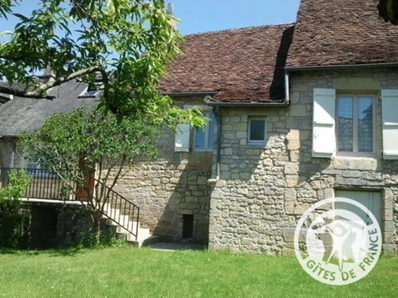 Pleasant gite with barbeque, garden & terrace | Dogs allowed - Image 1