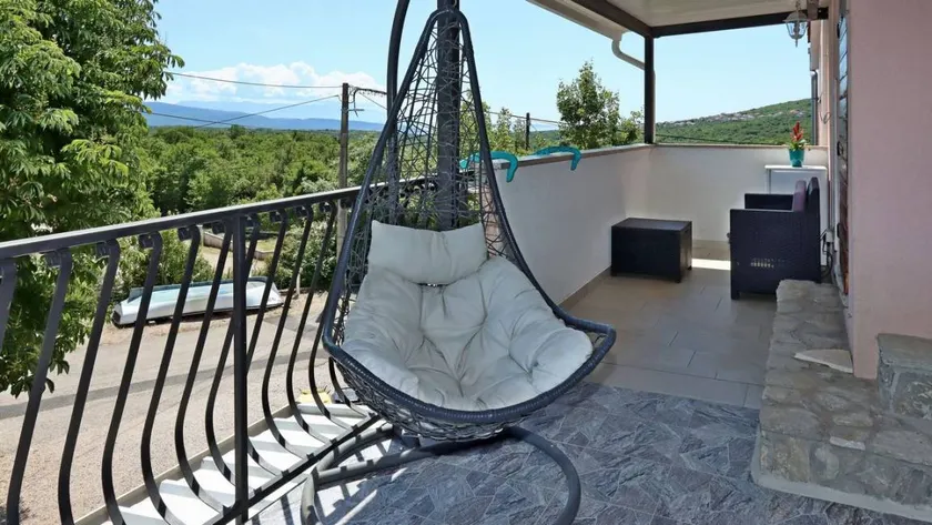 Flat with terrace, BBQ & jacuzzi | Sea view - Image 1
