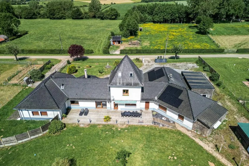 Holiday Home "Gîte du Tronquoy" with Private Terrace, Garden and Wi-Fi - Image 1