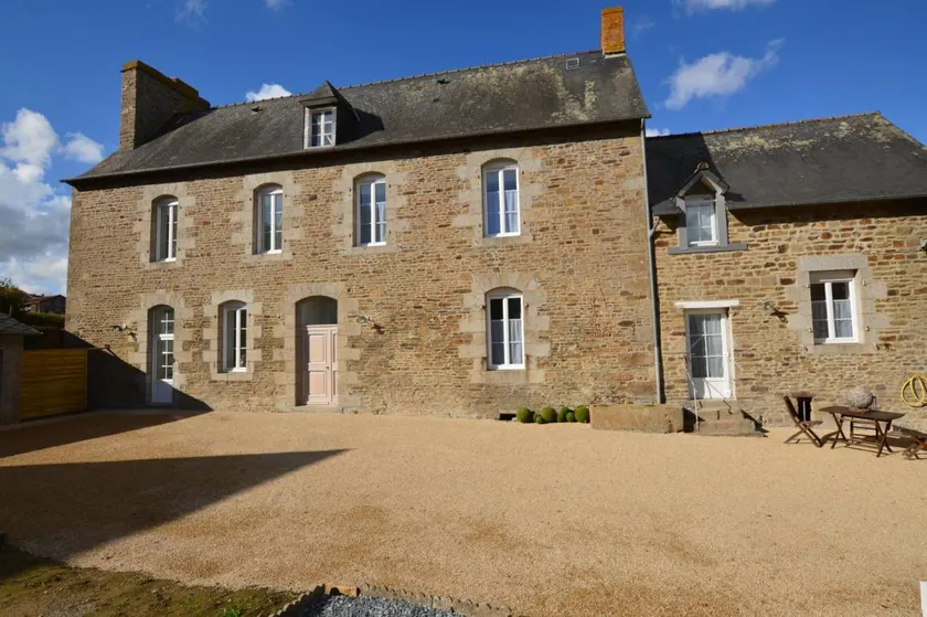 Gite with terrace & garden - Image 1