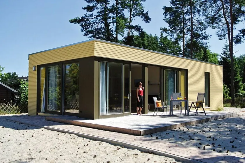 Flat with garden & terrace - Image 1
