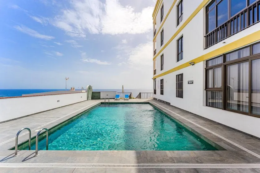 Pleasant holiday apartment with pool | City view | Next to the beach | Suitable for remote work - Image 1