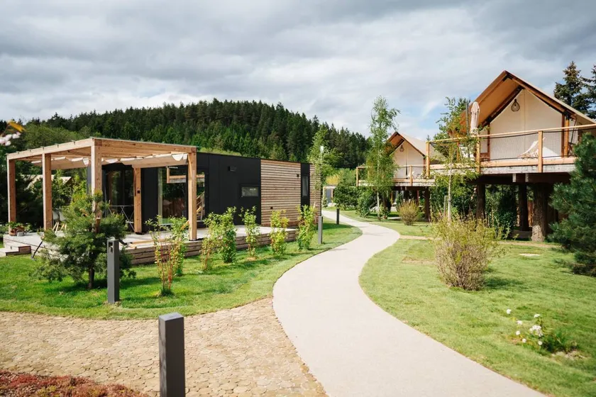 Mobilheim mit Grill, Sauna und Pool | Seeblick - Image 1