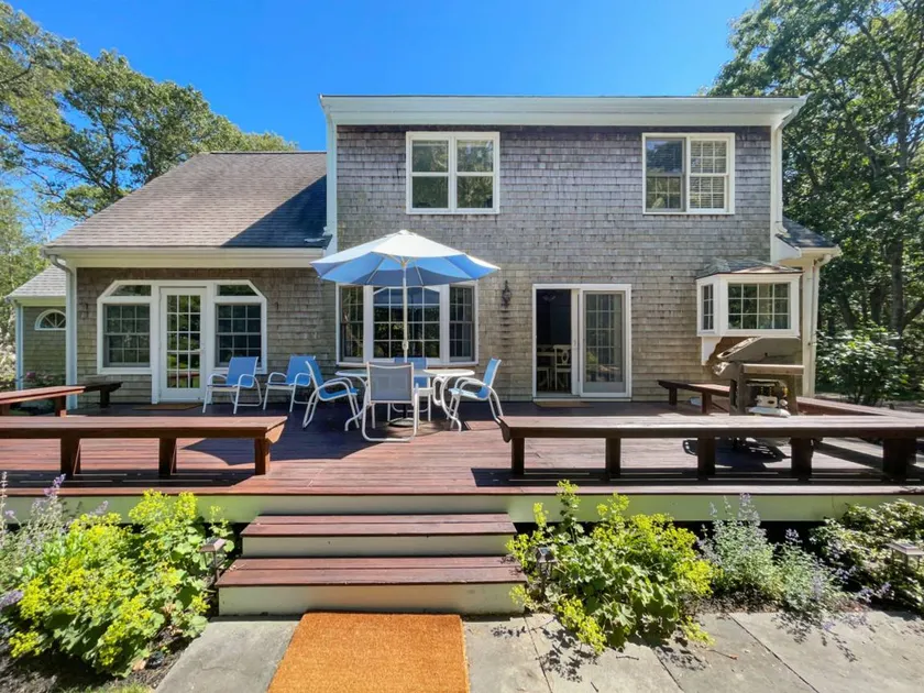 Family-friendly big flat with barbeque & garden - Image 1