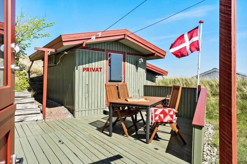 House with terrace & BBQ - Image 1