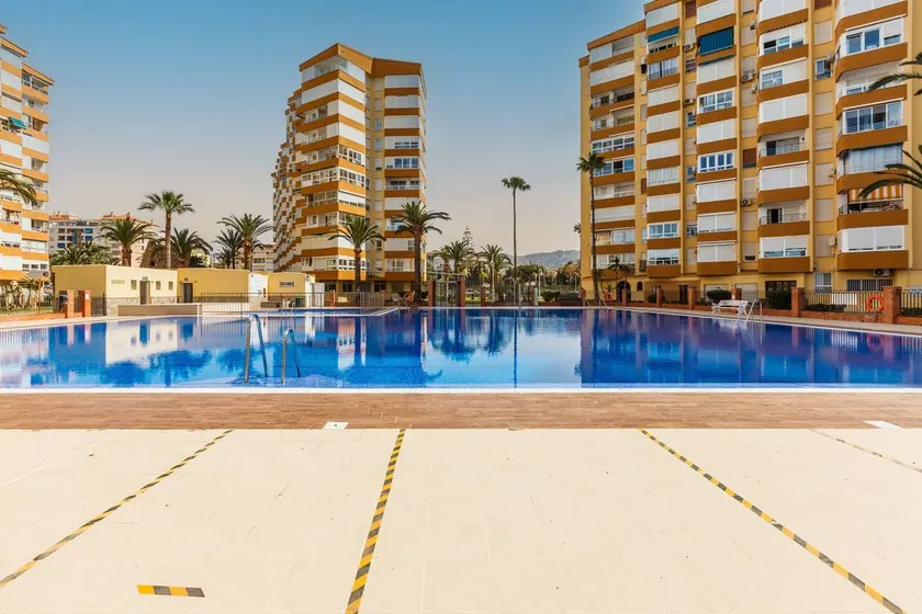 Kinderfreundliche gemütliche Ferienwohnung mit Pool | Nah am Strand - Image 1