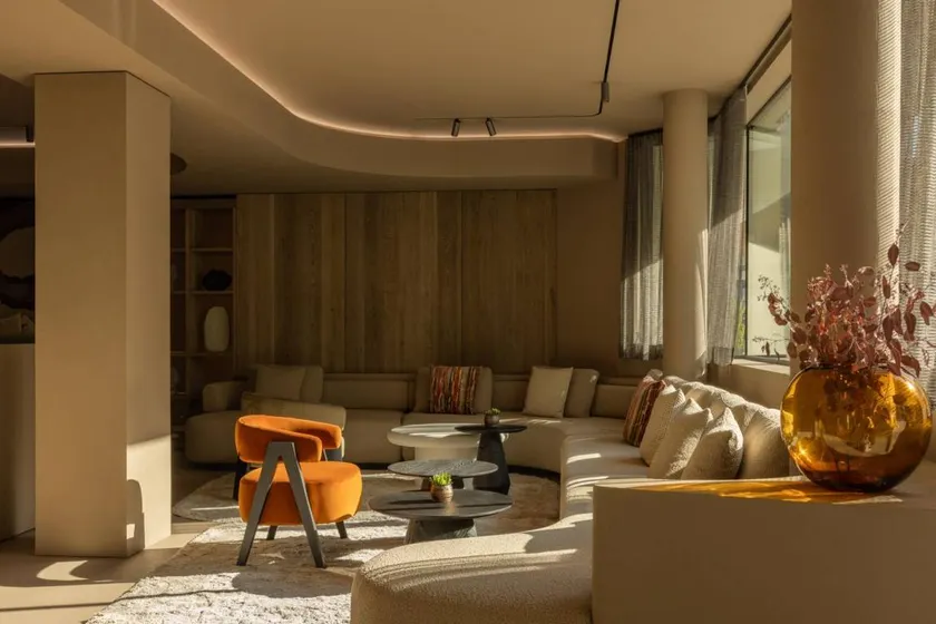 Family-oriented nice aparthotel with heated pool, terrace & jacuzzi | Close to the ski - Image 1