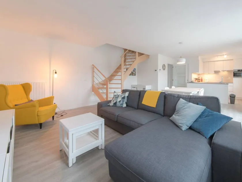 Flat with garden - Image 1