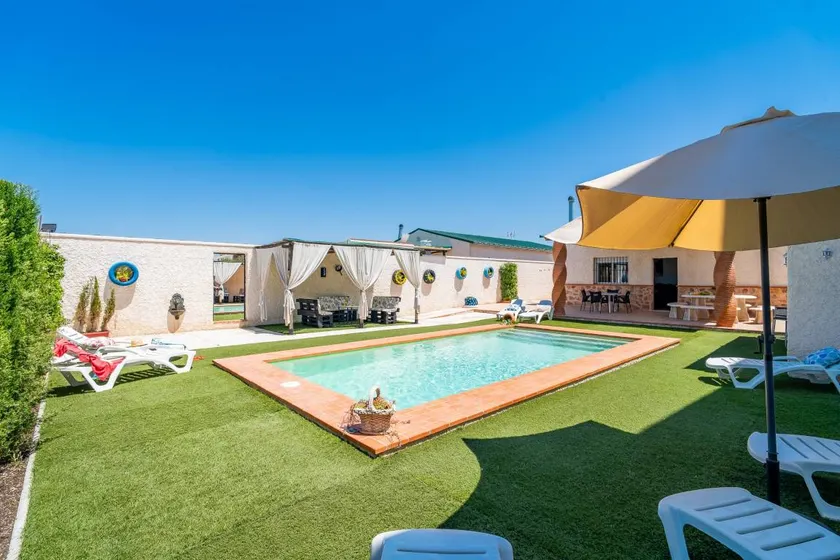Ferienhaus 'Casa Rural Lola - Lantejuela' mit privatem Pool, WLAN und Klimaanlage - Image 1