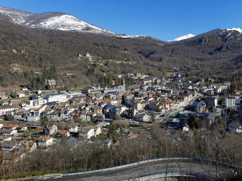 Beautiful studio with heated pool | Next to the ski | Dogs allowed - Image 1