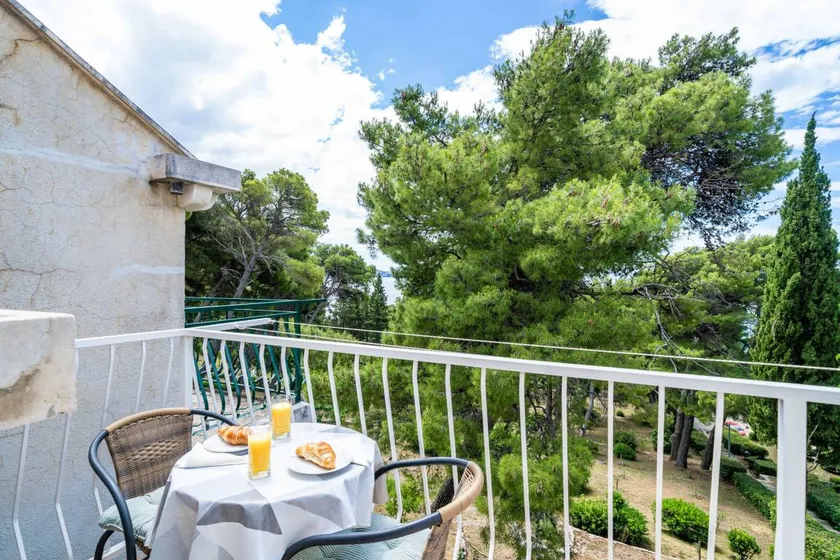 Beautiful house with terrace | Water view | Next to the beach - Image 1