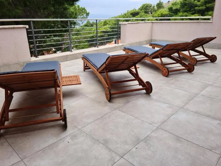 Holiday home with BBQ | Sea view - Image 1