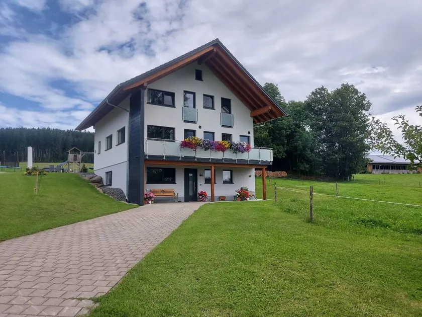 Apartment mit Terrasse und Garten - Image 1