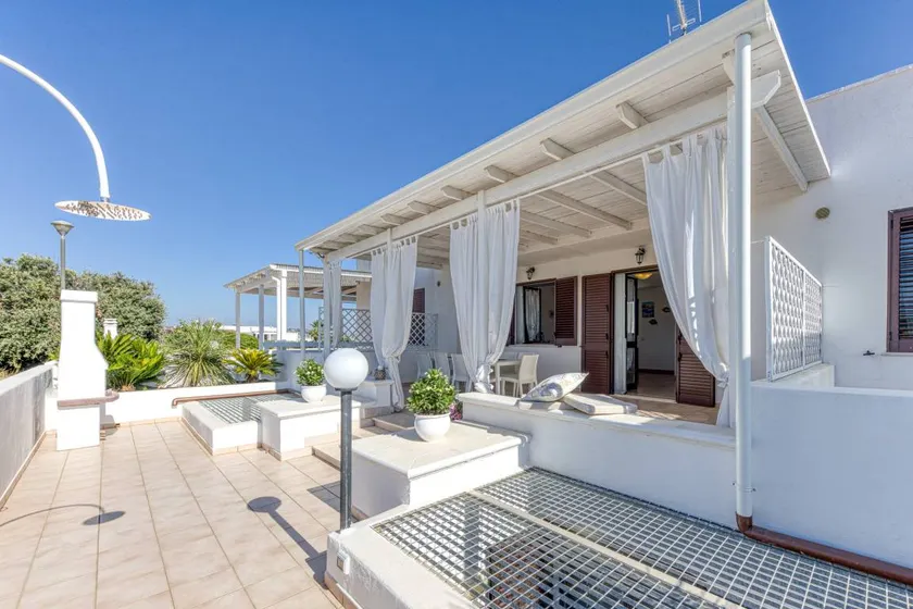 Casa con griglia e terrazza | Vista sul mare | Adatta per il telelavoro - Image 1