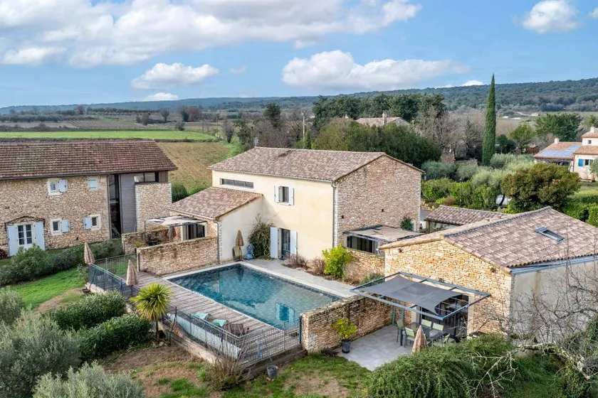 Holiday home with terrace, garden & barbeque | Garden view - Image 1