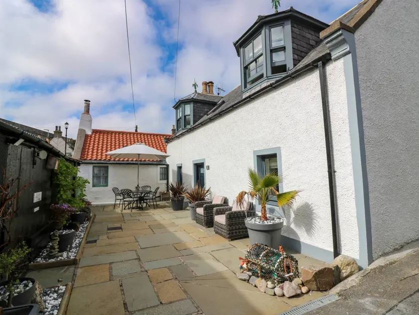 Family-oriented beautiful cottage with garden | Beach view | Beach nearby | Dogs allowed - Image 1
