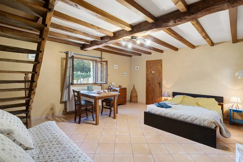 Family-friendly wonderful bed & breakfast with garden, hot tub & barbeque - Image 1