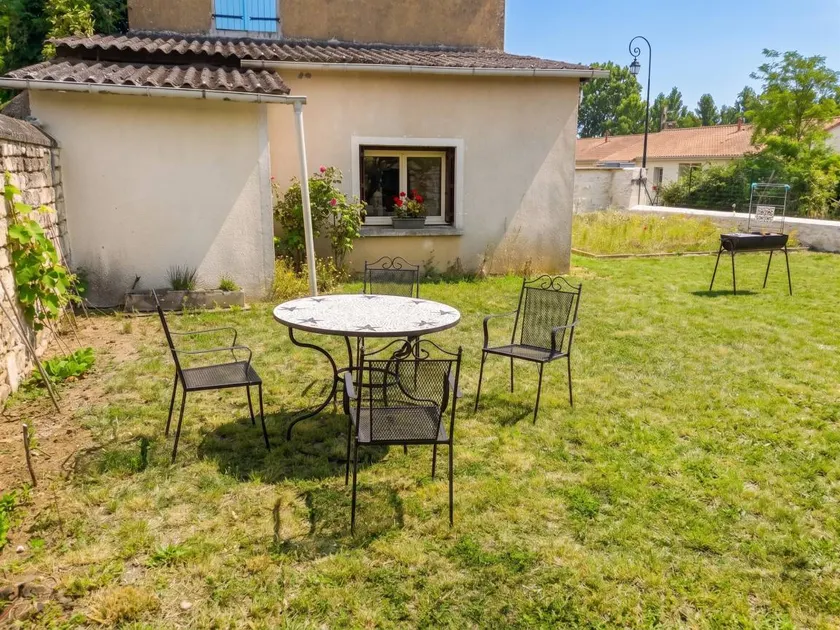Casa con barbecue e giardino - Image 1