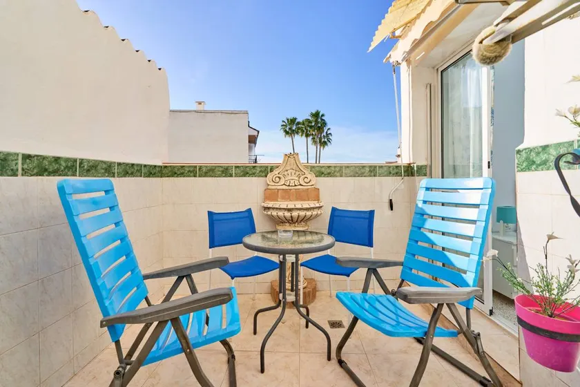 Charmant appartement de vacances avec terrasse et internet haut débit - Image 1