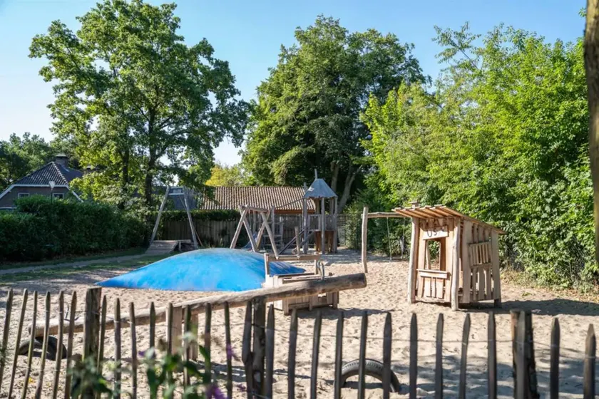Holiday park with terrace, sauna & jacuzzi - Image 1