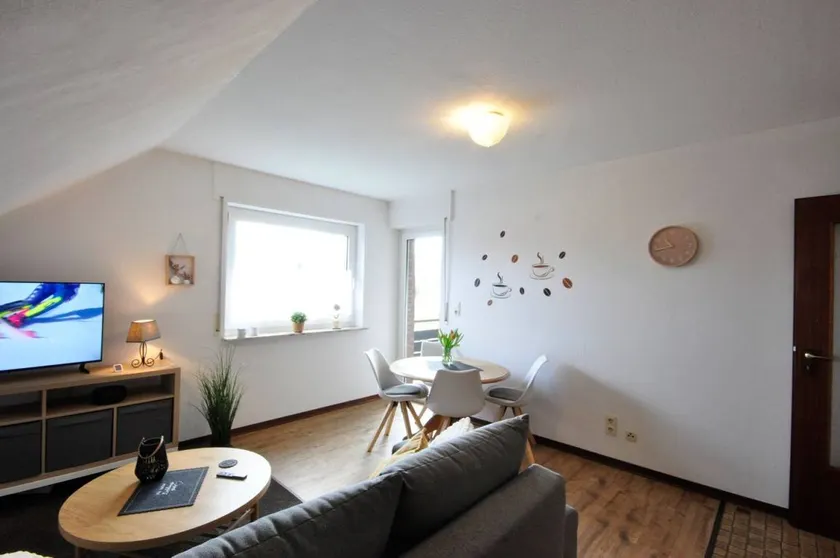 Haus Pithan in Werdum – Ferienhaus mit Garten, WLAN und 4 Schlafplätzen - Image 1