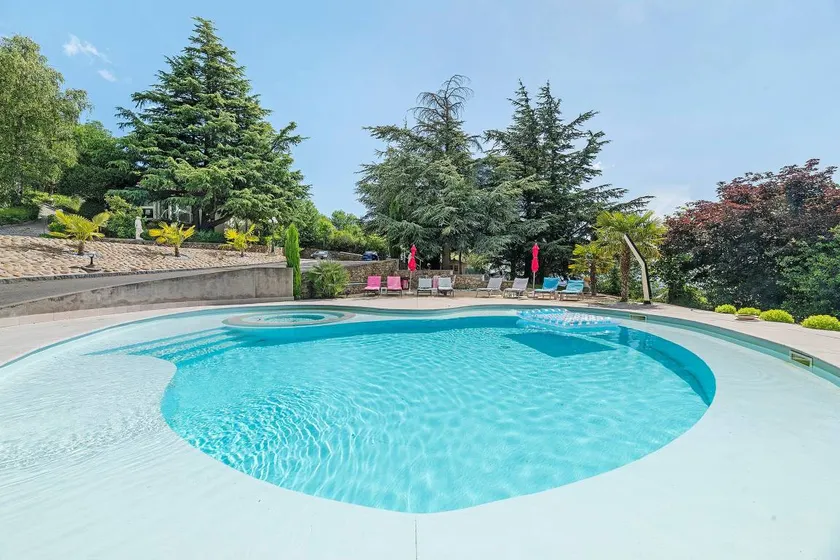 Kinderfreundliches wunderschönes Chalet mit Terrasse, Garten und Pool | Bergblick | Ideal für Homeoffice | Hunde erlaubt - Image 1
