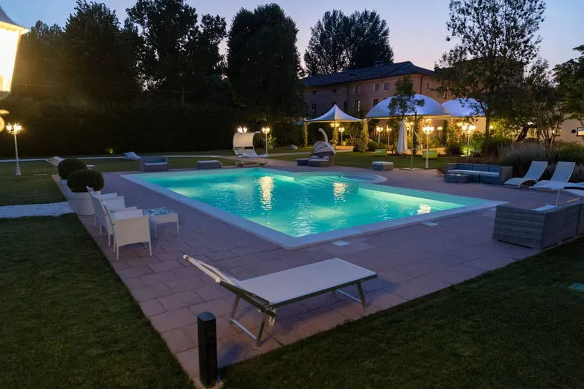 Villa with terrace, pool & barbecue | Panoramic view - Image 1