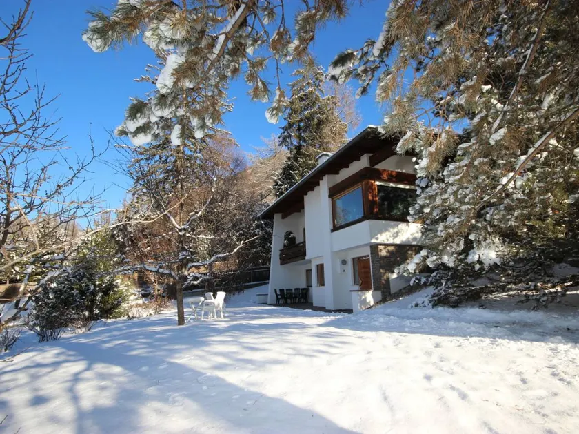 Child-friendly nice flat with terrace & garden | Next to the ski | Pets allowed - Image 1