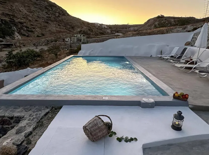 Apartment with terrace, pool & garden | Garden view - Image 1