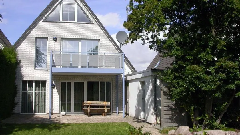 Vacation apartment in a quiet location and with balcony - Ferienhaus Solamar FeWo OG - - Image 1
