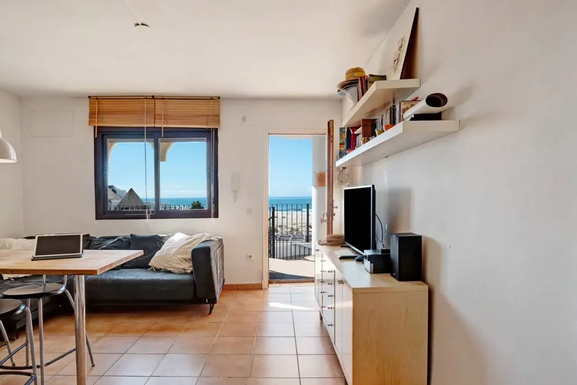 Agréable appartement de vacances convivial et familial avec terrasse, jardin et internet haut débit | Vue montagne | Plage à proximité - Image 1