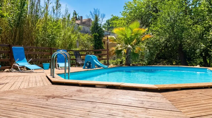 Charming Chalet near Orange with Shared Pool - Image 1