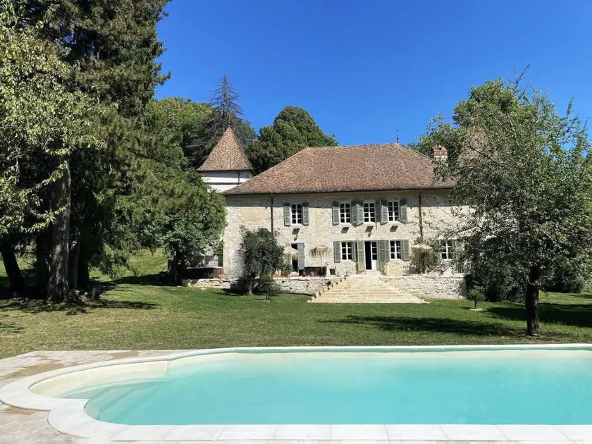 Ferienunterkunft mit Terrasse, Pool und Grill - Image 1