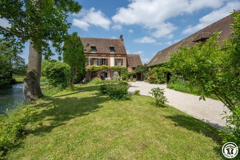 Ferienunterkunft mit Grill, Garten und Terrasse - Image 1