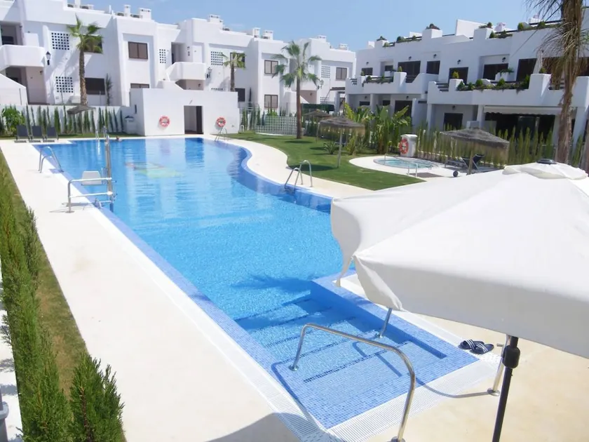 Voll ausgestattete gemütliche Wohnung mit Terrasse, Whirlpool und Garten | Nah am Strand | Haustierfreundlich - Image 1