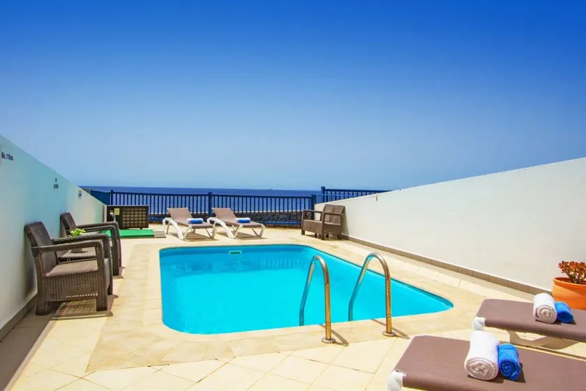 Casa Cortijo Cinco - Great 3 bedroom villa - Short walk to marina - Image 1