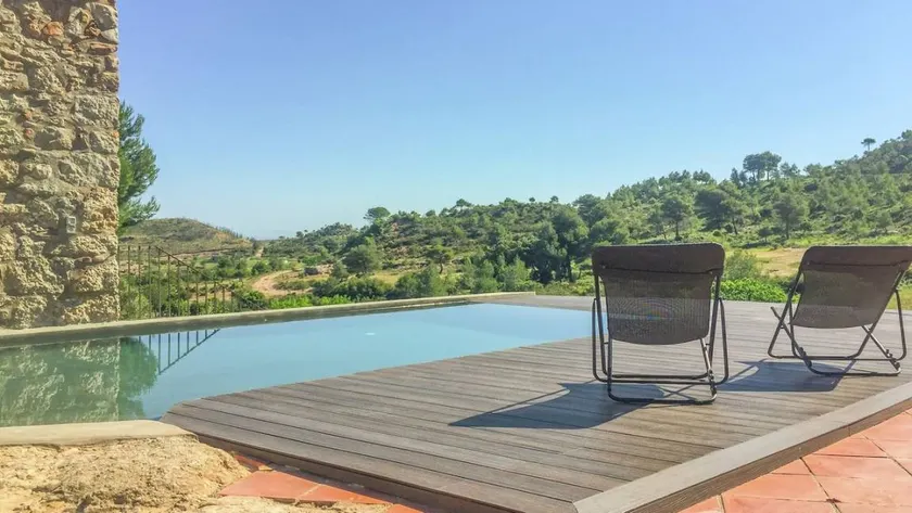 Apartamento vacacional con piscina privada, terraza y barbacoa - Image 1