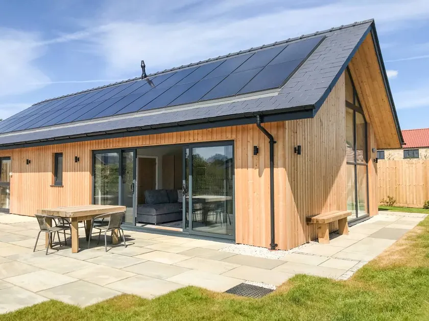 White Swan Cottage - Ukc4640 - Image 1