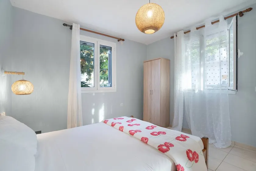 Magnífico apartamento con terraza y jardín | Vistas al jardín | Al lado de la playa - Image 1