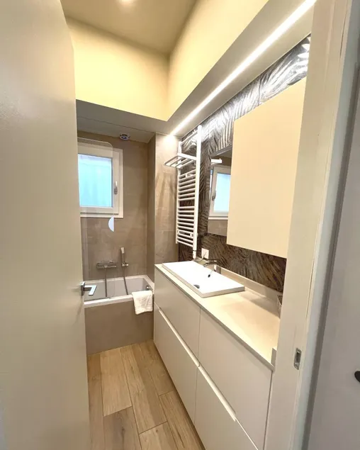 Home Donatella - Image 1