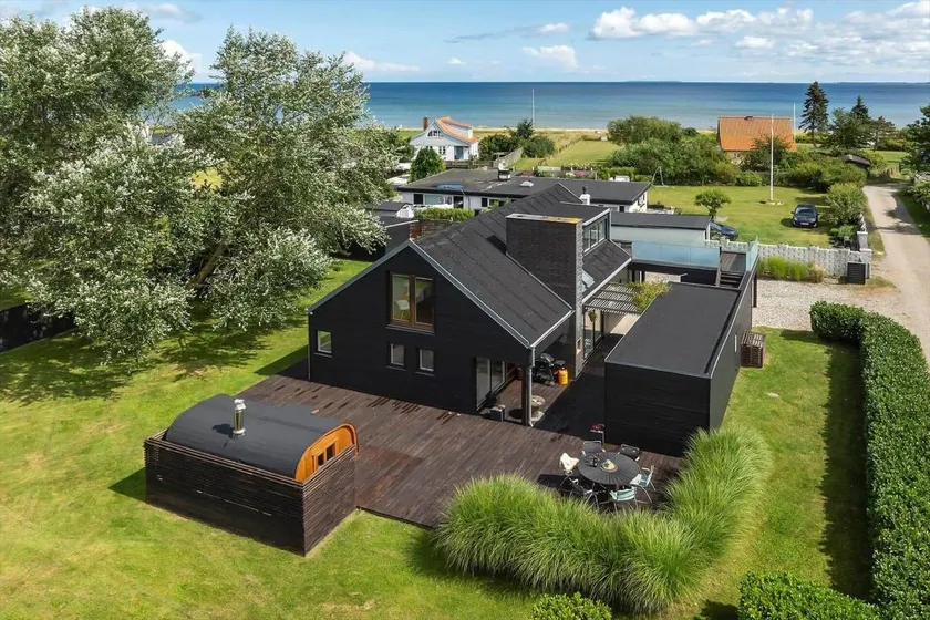 Holiday home with sauna, barbecue & terrace | Sea view - Image 1