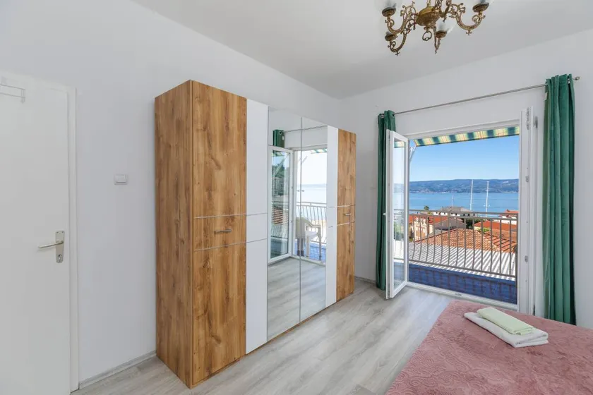 Three bedroom apartment with balcony and sea view Sumpetar, Omiš (A-950-a) - Image 1