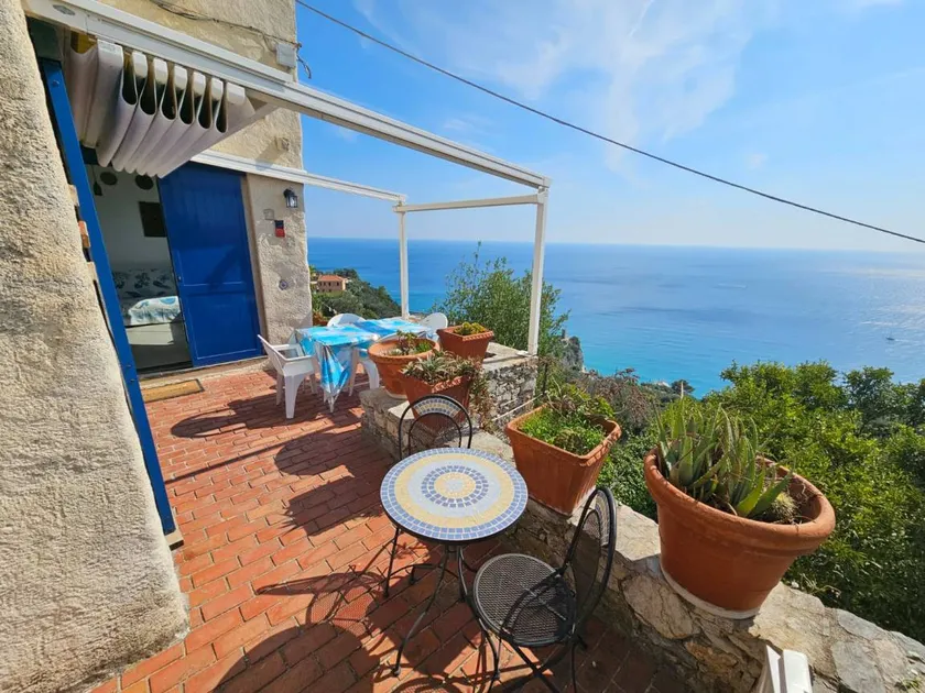 Maison avec jardin, barbecue et terrasse | Vue nature - Image 1