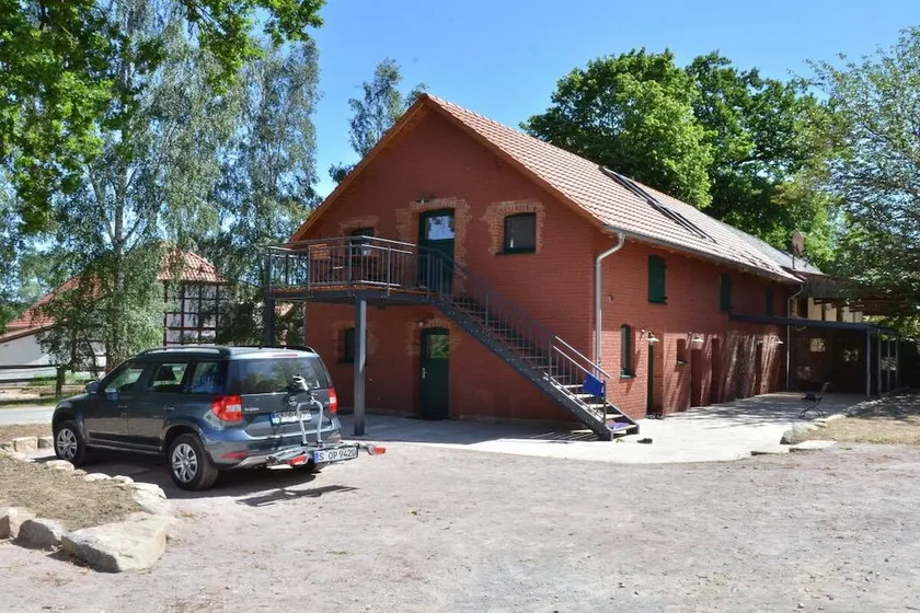 House with barbecue - Image 1