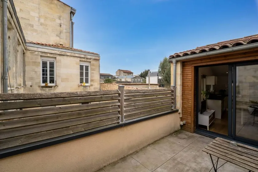 Appartement avec terrasse - Image 1