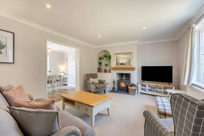 Cottage with BBQ & garden - Image 1