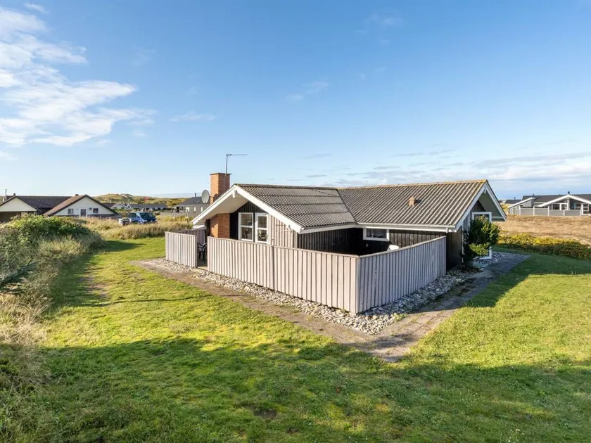 Children-friendly nice house with sauna & terrace | Next to the beach - Image 1