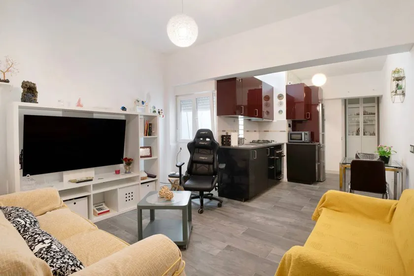 Holiday home with terrace | Mountain view - Image 1