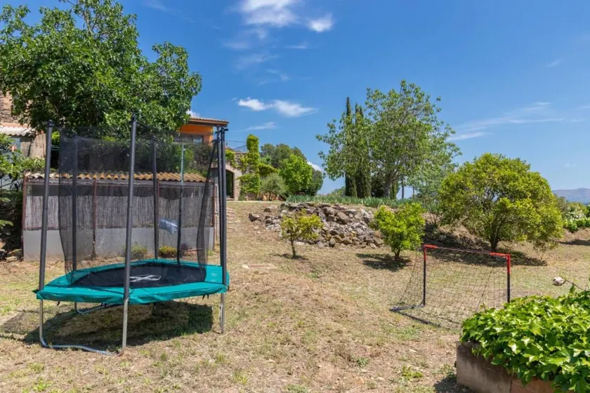 Landhaus 'Mas Darovie' mit Bergblick, Wi-Fi und Klimaanlage - Image 1