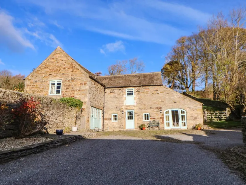 Children-friendly cottage with garden & hot tub | Pet-friendly - Image 1